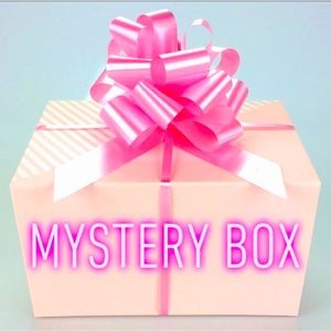 Mystery big box 📦 #5 men’s size small